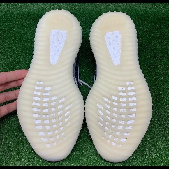 Yeezy 350 Zebra